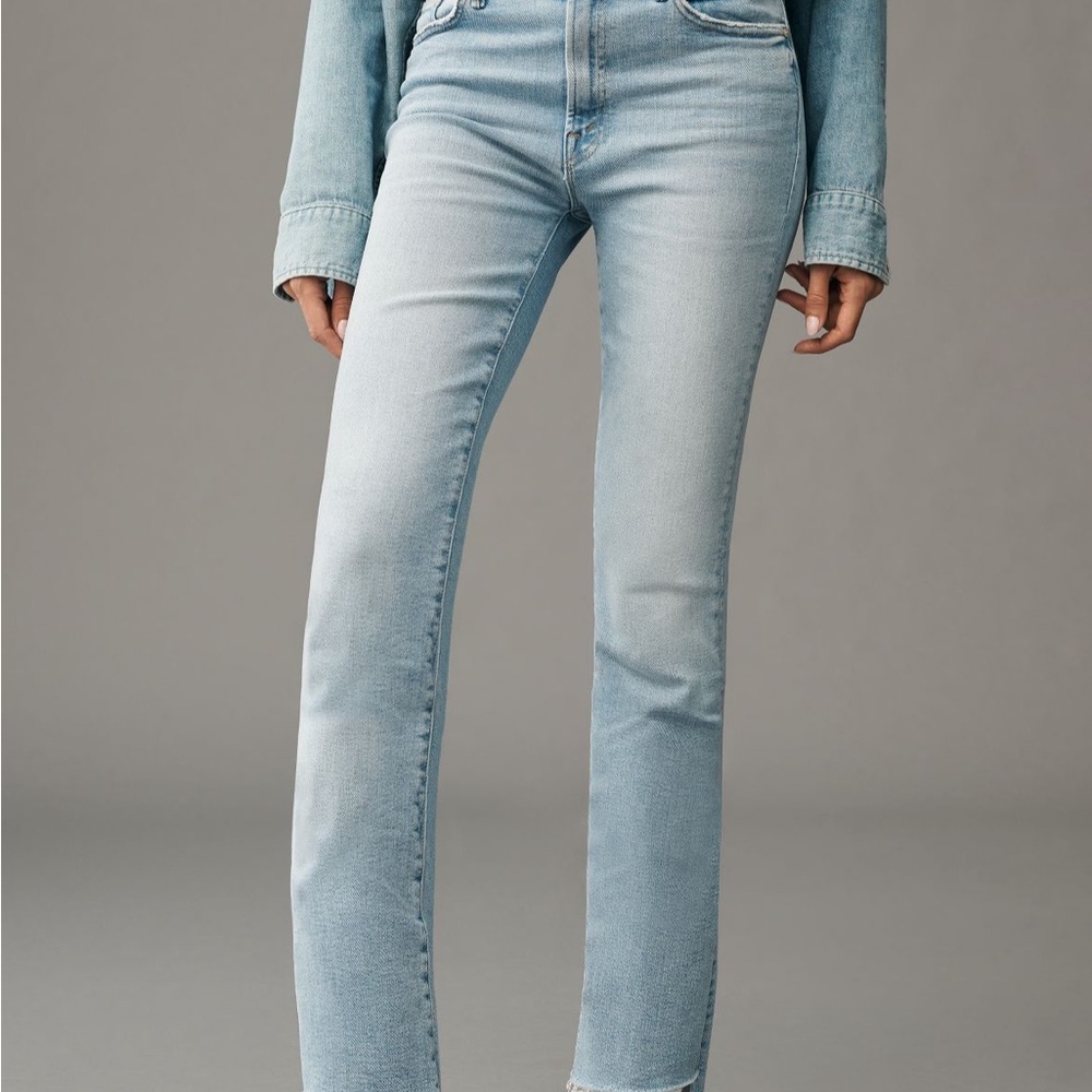 MOTHER Jeans the insider crop Step Fray light blue denim Size 27 -limited editio